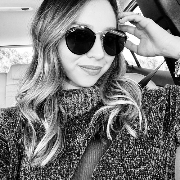 Meet your Posher, Alexis - Picture 5 of 8